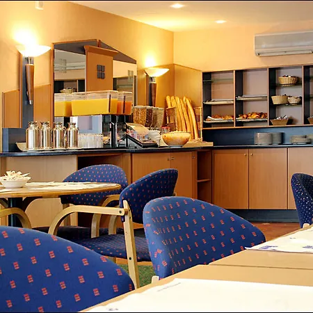 Pavillon Italie מלון 3*