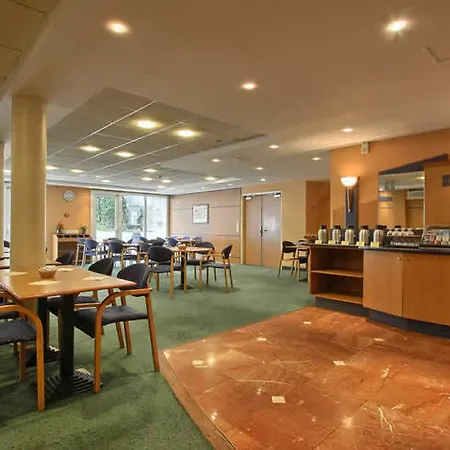Pavillon Italie Hotel Le Kremlin-Bicetre