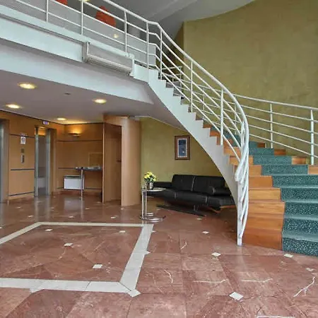 Pavillon Italie Hotel Le Kremlin-Bicetre