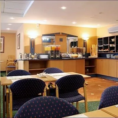 Pavillon Italie מלון 3*
